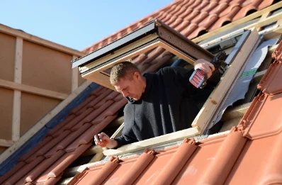 Pose de fenêtres de toit Velux à Rouze